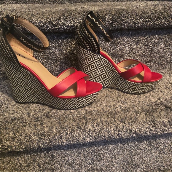 JustFab Shoes - Adorable Red, White & Blue Wedge Sandals w/Buckle JustFab Shoes - Adorable Red, White & Blue Wedge Sandals w/Buckle